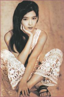 Vivian Chow feet photo 7