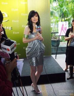 Vivian Chow feet photo 15