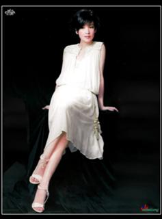 Vivian Chow feet photo 7