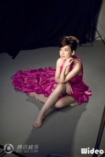 Vivian Chow feet photo 13