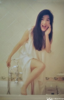 Vivian Chow feet photo 18