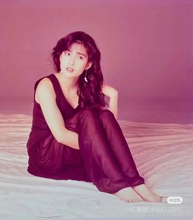 Vivian Chow feet photo 7