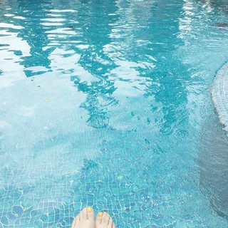 Vivian Hsu feet photo 3