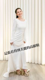 Vivian Hsu feet photo 6