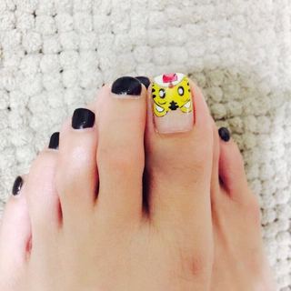 Vivian Hsu feet photo 18
