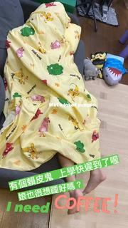 Vivian Hsu feet photo 17