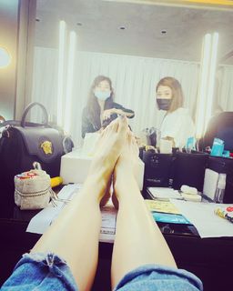 Vivian Hsu feet photo 5