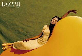 Vivian Hsu feet photo 2