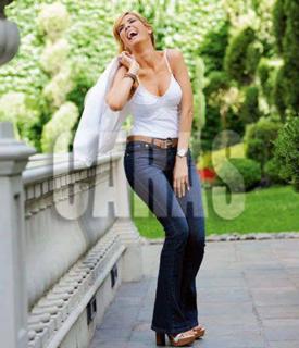 Viviana Canosa feet photo 9