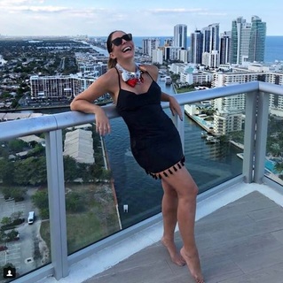 Viviana Gibelli feet photo 1