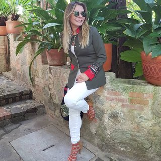 Viviana Gibelli feet photo 13