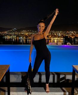 Viviana Saccone feet photo 6
