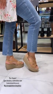 Viviana Saccone feet photo 13