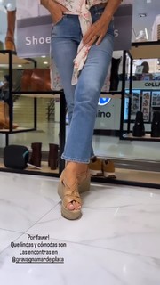 Viviana Saccone feet photo 12