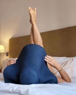 Viviana Saccone feet photo 4