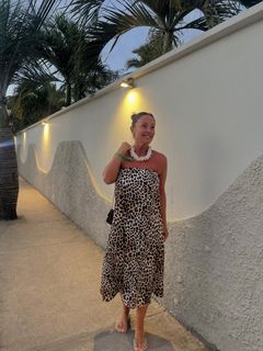 Viviana Saccone feet photo 2