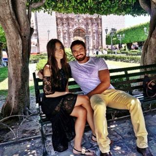 Viviana Serna feet photo 2
