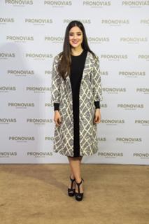 Viviana Serna feet photo 3