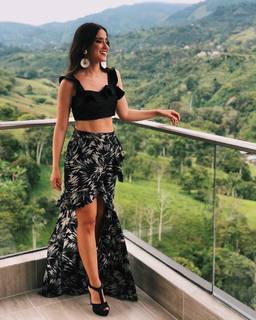 Viviana Serna feet photo 4