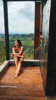 Viviana Serna feet photo 1
