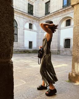 Viviana Serna feet photo 8