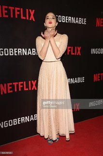 Viviana Serna feet photo 4