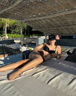 Viviana Serna feet photo 8