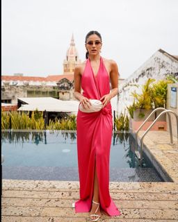 Viviana Serna feet photo 4