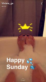Viviane Geppert feet photo thumbnail