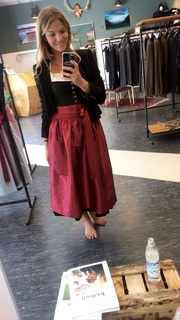 Viviane Geppert feet photo thumbnail