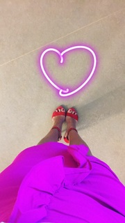 Viviane Geppert feet photo thumbnail