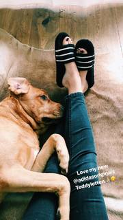 Viviane Geppert feet photo thumbnail