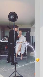 Viviane Geppert feet photo thumbnail