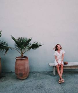 Viviane Geppert feet photo thumbnail