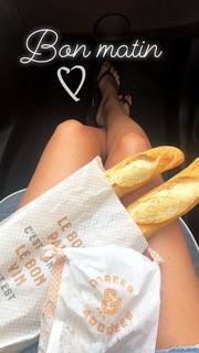 Viviane Geppert feet photo thumbnail