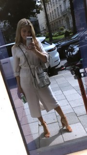 Viviane Geppert feet photo thumbnail