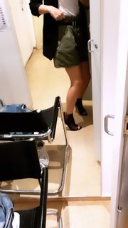 Viviane Geppert feet photo thumbnail