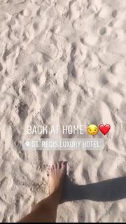 Viviane Geppert feet photo thumbnail