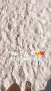 Viviane Geppert feet photo thumbnail