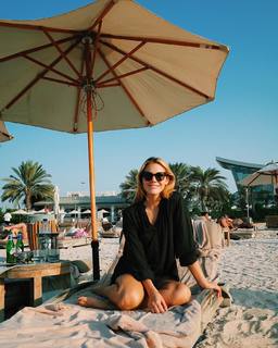 Viviane Geppert feet photo thumbnail