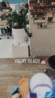 Viviane Geppert feet photo thumbnail