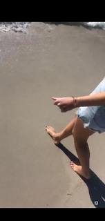 Viviane Geppert feet photo thumbnail