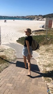 Viviane Geppert feet photo thumbnail