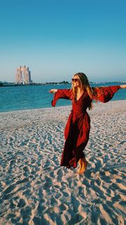 Viviane Geppert feet photo thumbnail