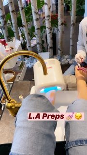 Viviane Geppert feet photo thumbnail