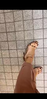 Viviane Geppert feet photo thumbnail