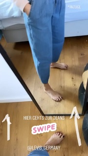 Viviane Geppert feet photo thumbnail