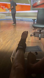 Viviane Geppert feet photo thumbnail