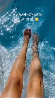 Viviane Geppert feet photo thumbnail