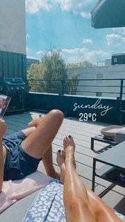 Viviane Geppert feet photo thumbnail